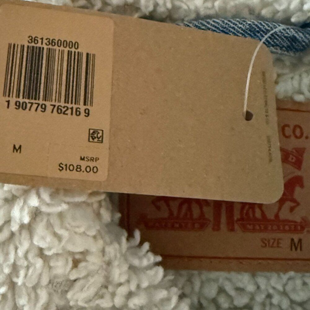 Levi's NWT SzM Slim Fit Divided Blue Original Sherpa Trucker Denim Jean Jacket - Picture 4 of 12